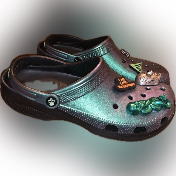 CROCS Harry Potter Men’s Iridescent The Dark Arts Lord Voldemort Foam Sandals 11 main image 5